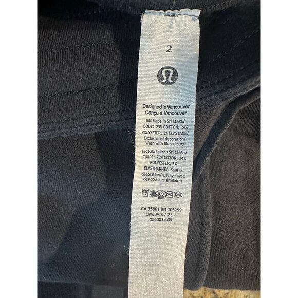 Lululemon Women’s Size 2 Loungeful High-Rise Cropped Fleece Black Jogger Pants - Picture 5 of 13